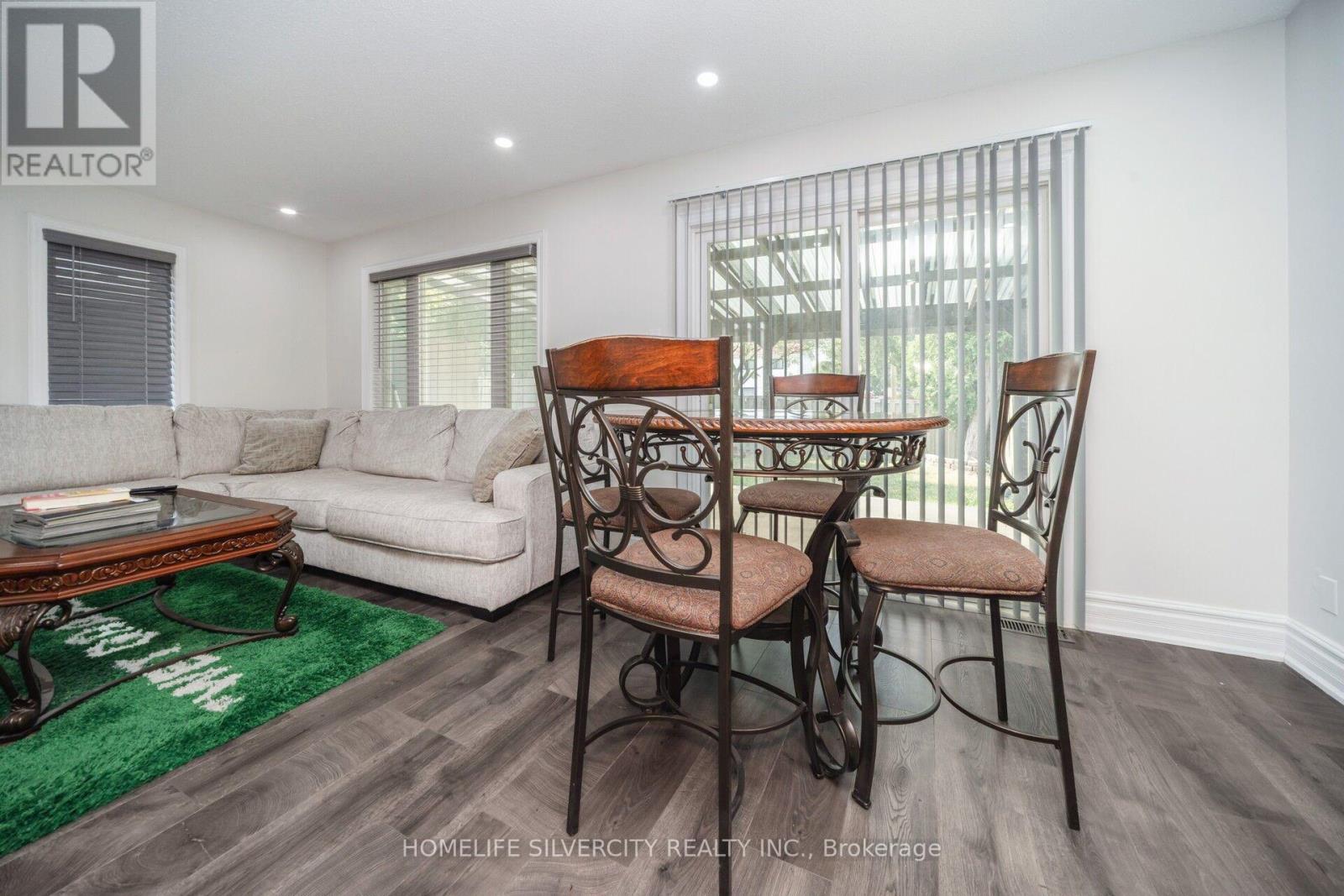 3 Hapsbury Square, Brampton, Ontario  L6S 1Y7 - Photo 17 - W13681018