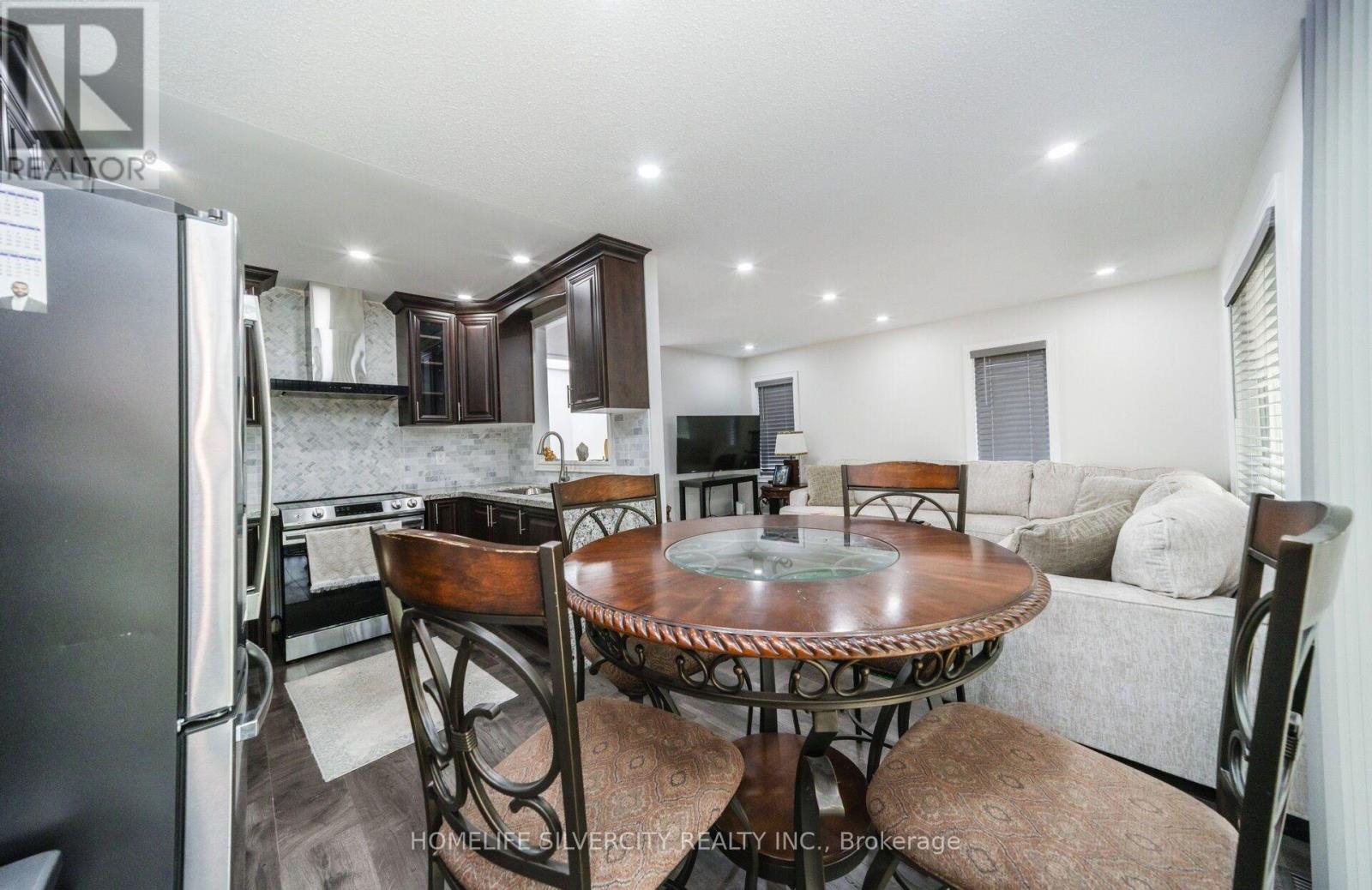 3 Hapsbury Square, Brampton, Ontario  L6S 1Y7 - Photo 18 - W13681018