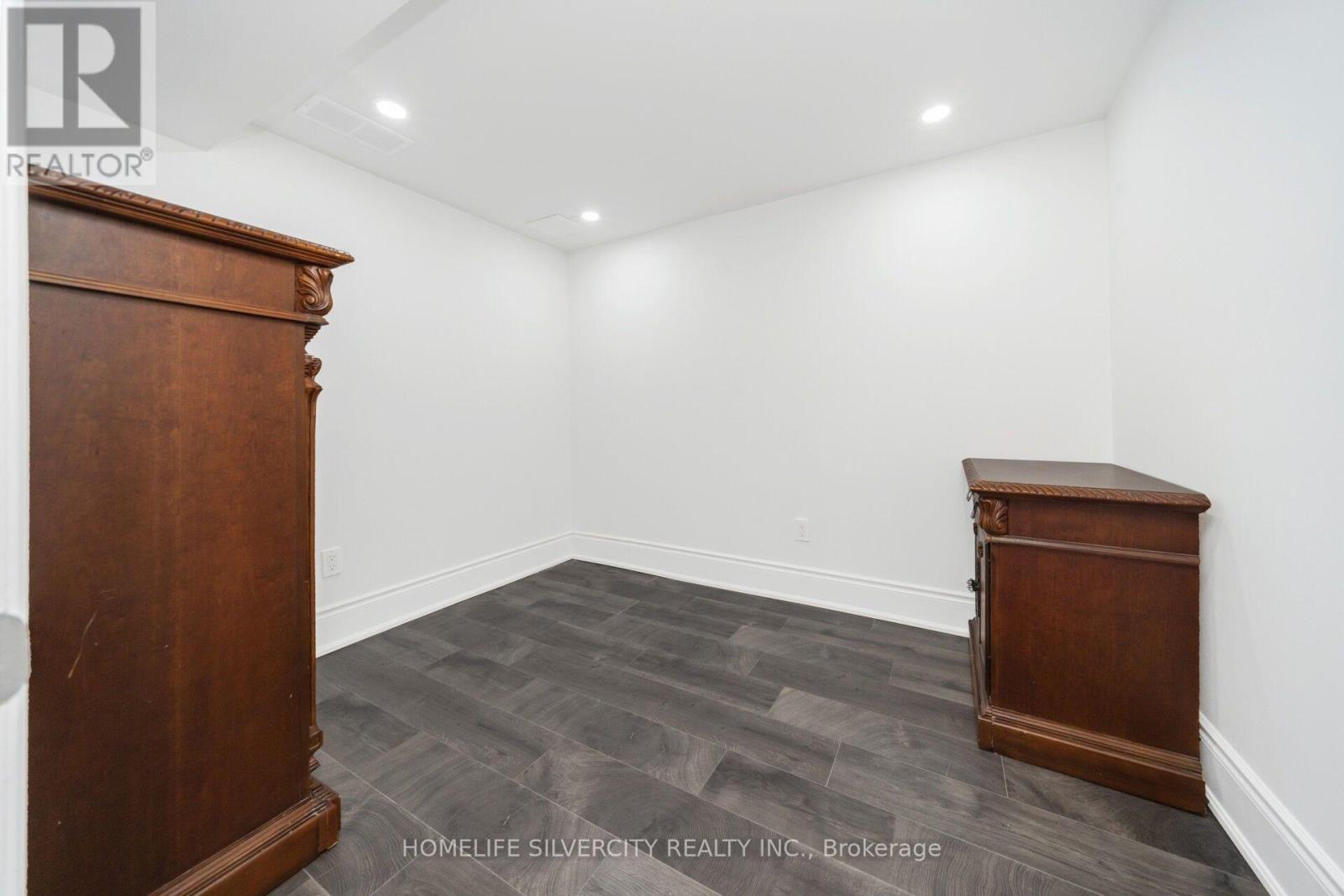 3 Hapsbury Square, Brampton, Ontario  L6S 1Y7 - Photo 31 - W13681018