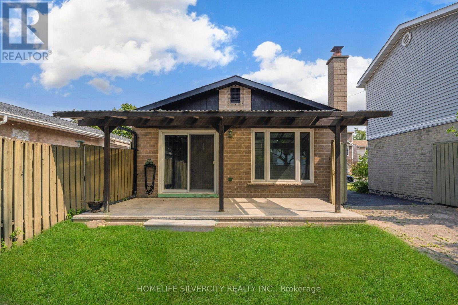 3 Hapsbury Square, Brampton, Ontario  L6S 1Y7 - Photo 43 - W13681018