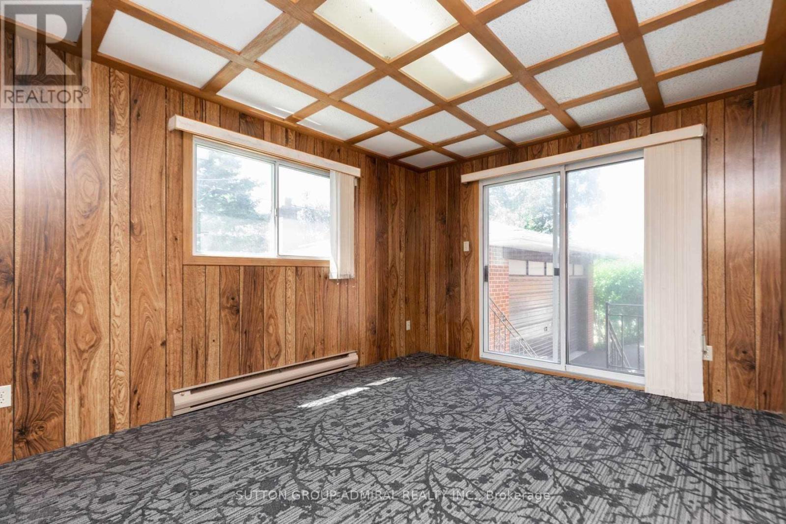 17 Pamille Place, Toronto, Ontario  M6M 3A9 - Photo 18 - W13681024