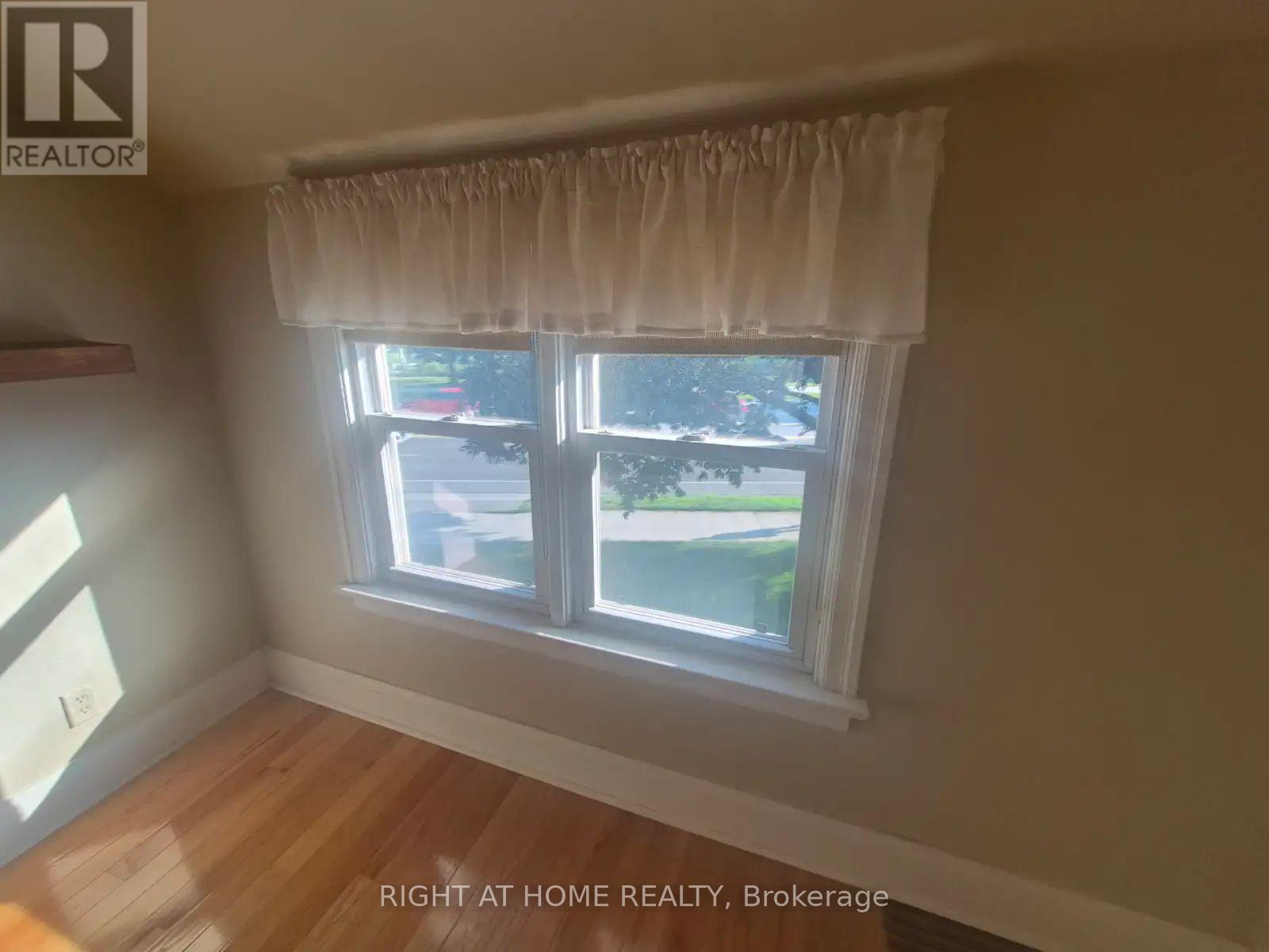755 Maple Avenue, Burlington, Ontario  L7S 2K1 - Photo 16 - W13681026