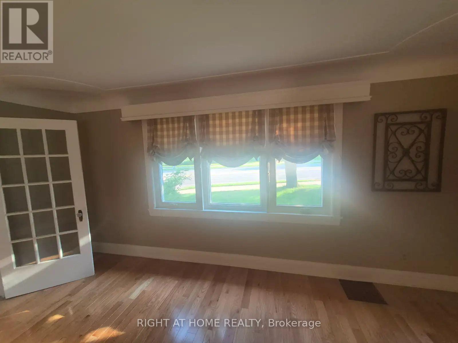 755 Maple Avenue, Burlington, Ontario  L7S 2K1 - Photo 9 - W13681026
