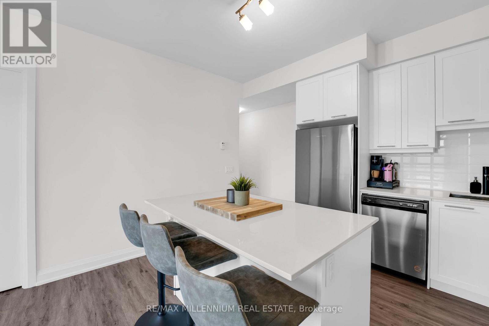 1011 - 385 Winston Road, Grimsby, Ontario  L3M 4E8 - Photo 8 - X13681040