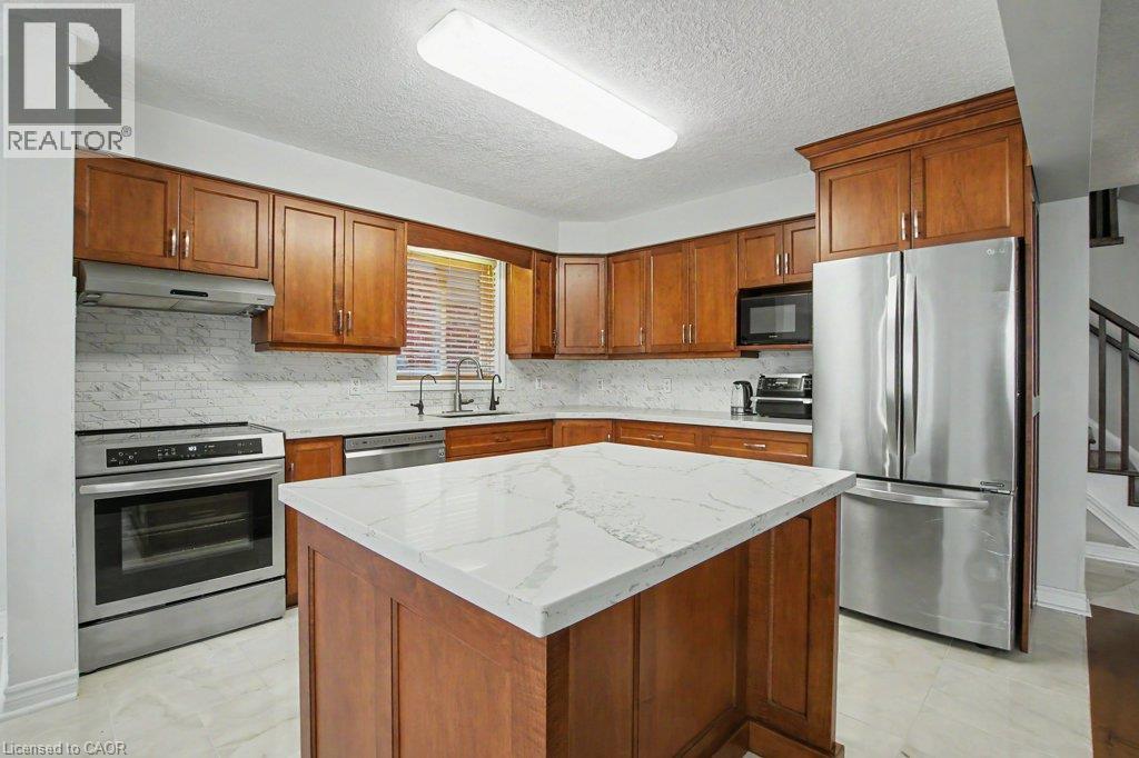 568 Robert Ferrie Drive, Kitchener, Ontario  N2P 2T8 - Photo 11 - 40855795