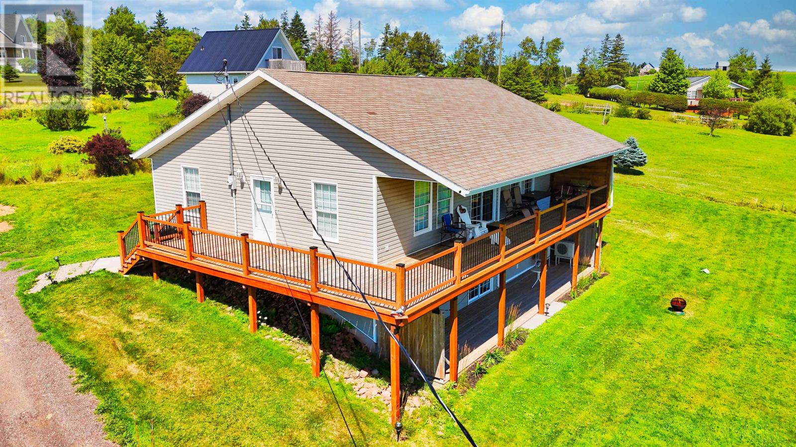 65 Riverview Dr, New London, Prince Edward Island  C0B 1M0 - Photo 3 - 202620537