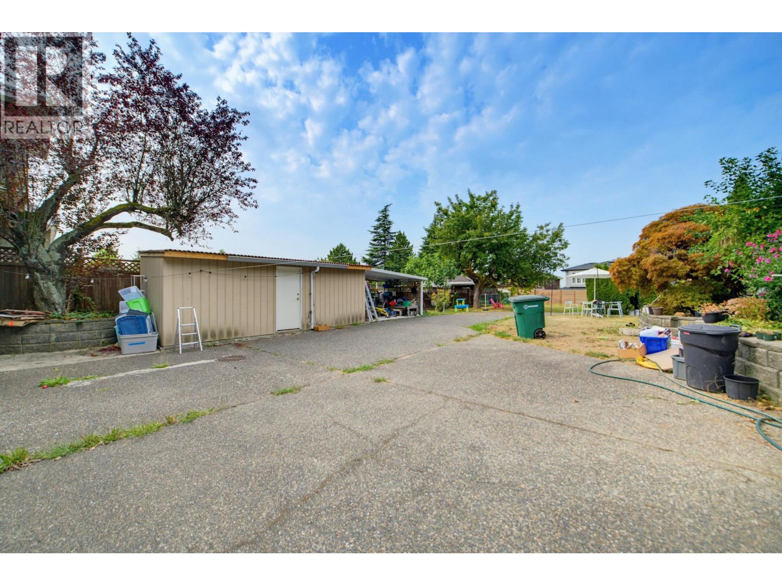 7041 Willingdon Avenue, Burnaby, British Columbia  V5J 3R4 - Photo 2 - R3155602