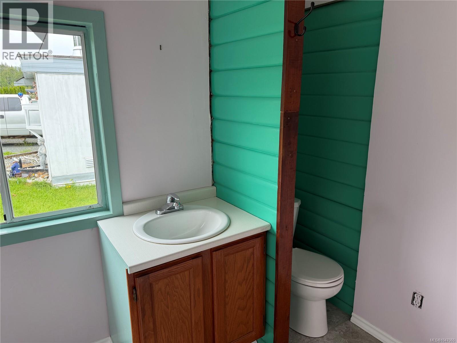 16 5250 Beaver Harbour Rd, Port Hardy, British Columbia  V0N 2P0 - Photo 8 - 1047065