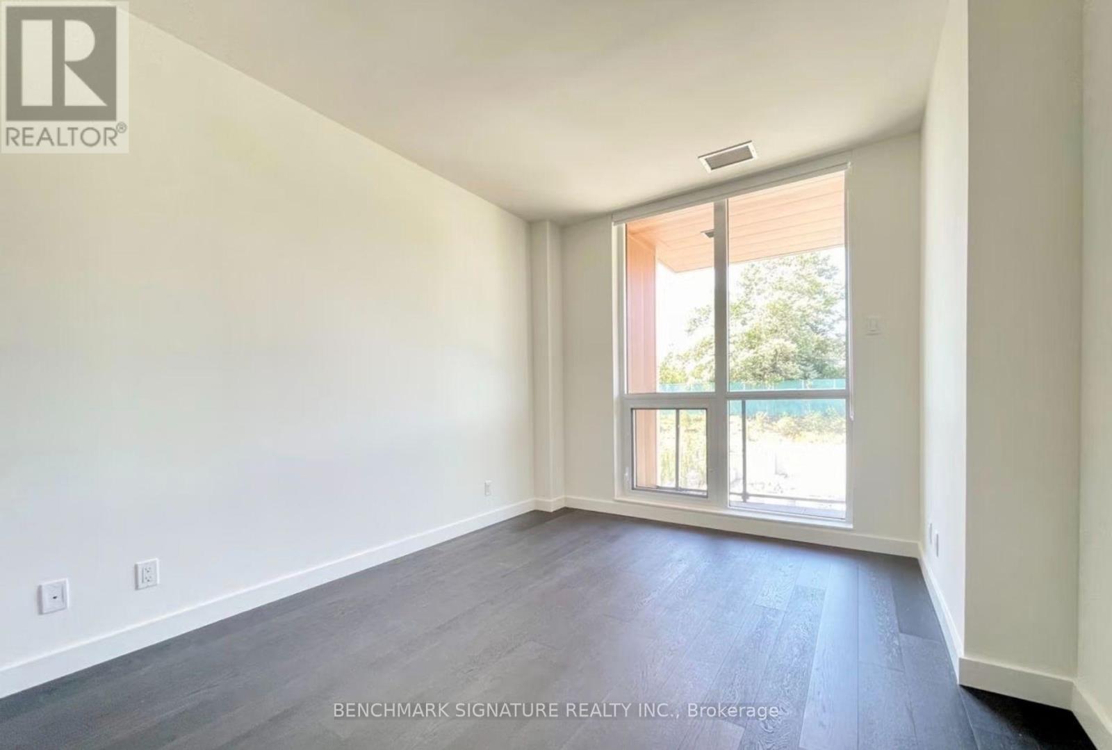 V306 - 25 Mcmahon Drive, Toronto, Ontario  M2K 0J1 - Photo 2 - C13679018