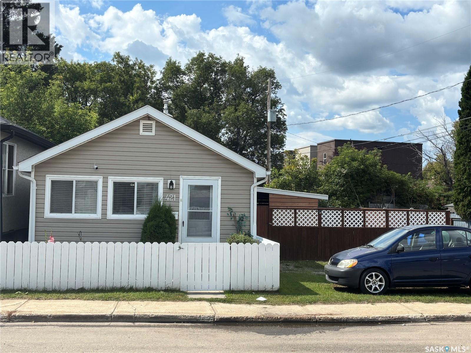 421 6th AVENUE E, Prince Albert, Saskatchewan