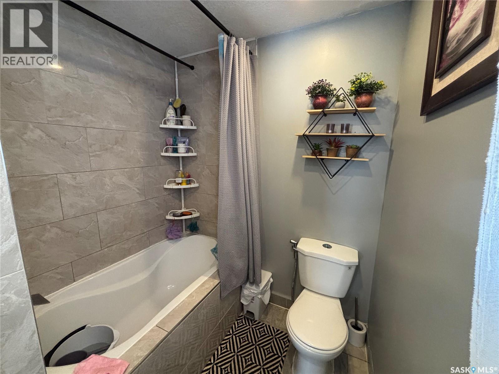 421 6th Avenue E, Prince Albert, Saskatchewan  S6V 2J2 - Photo 7 - SK045749