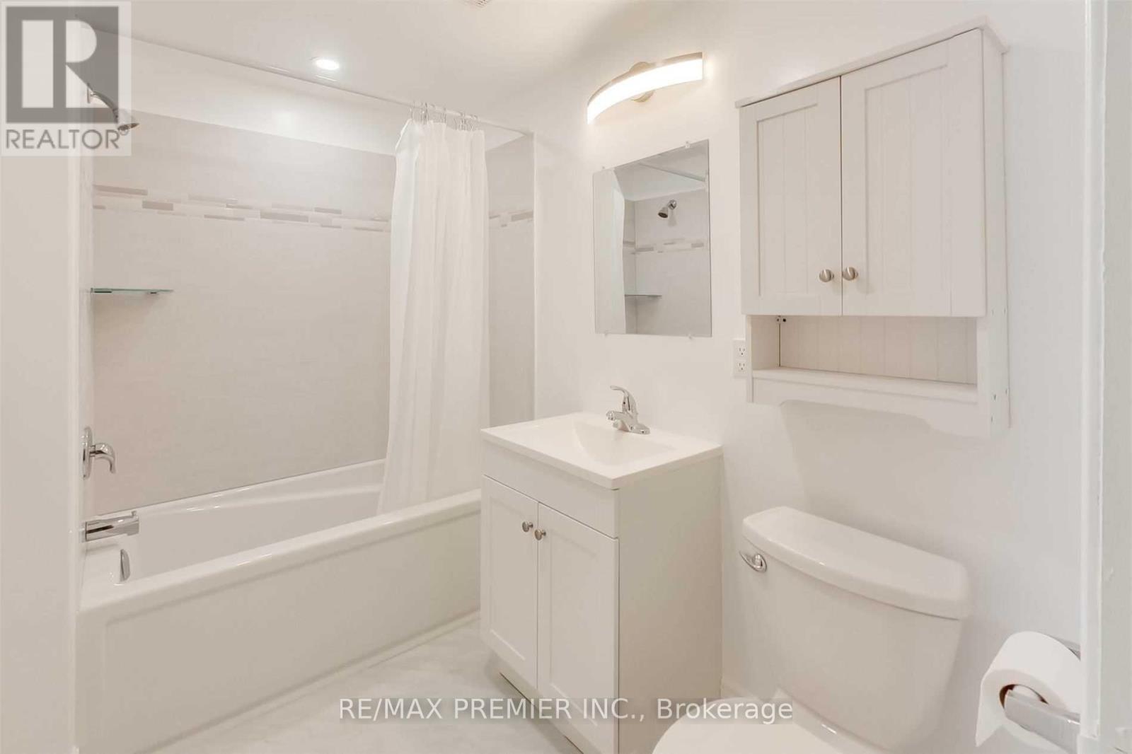 Bsmt - 77 Fox Run, Barrie, Ontario L4N 5L6 - Photo 10 - S13597510