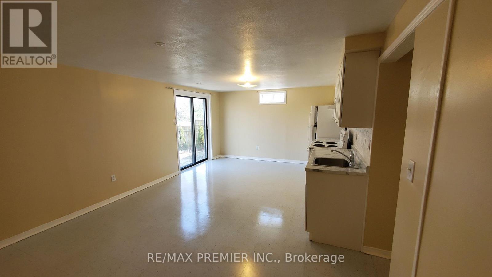 Bsmt - 77 Fox Run, Barrie, Ontario L4N 5L6 - Photo 5 - S13597510