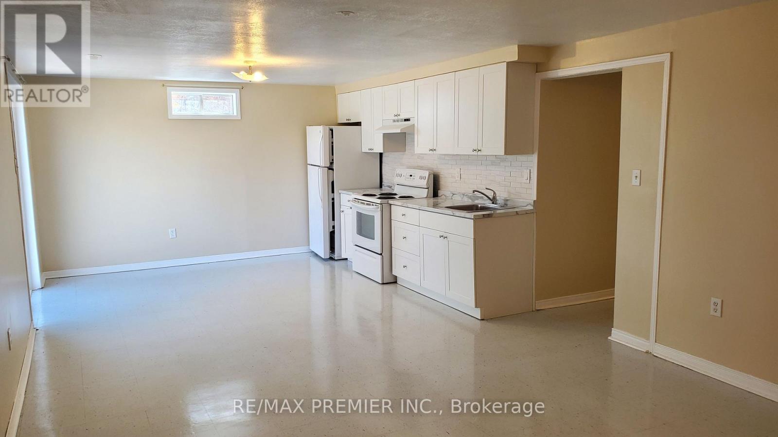 Bsmt - 77 Fox Run, Barrie, Ontario L4N 5L6 - Photo 6 - S13597510