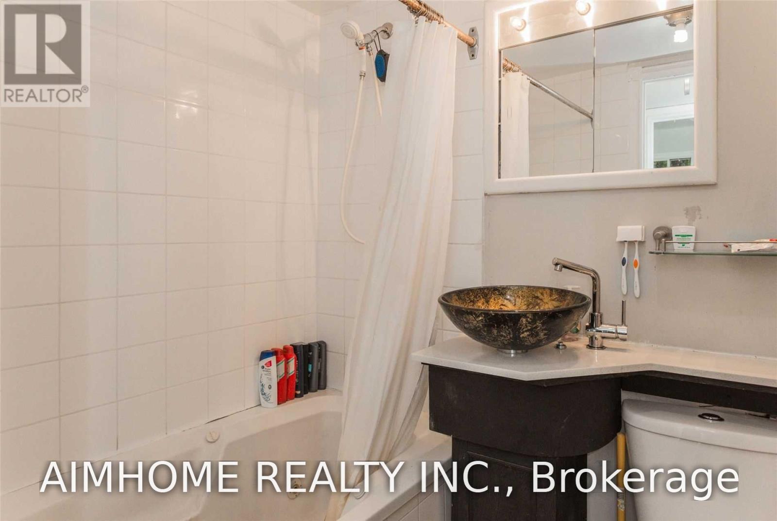 Main - 212 Milan Street, Toronto, Ontario  M5A 3Z6 - Photo 12 - C13681066