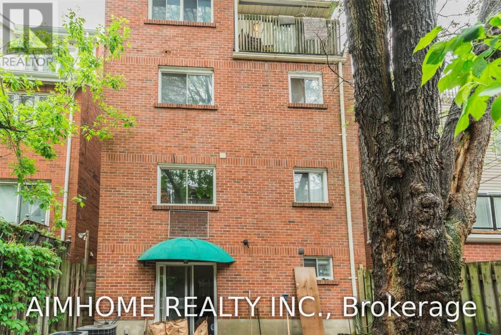 Main - 212 Milan Street, Toronto, Ontario  M5A 3Z6 - Photo 2 - C13681066
