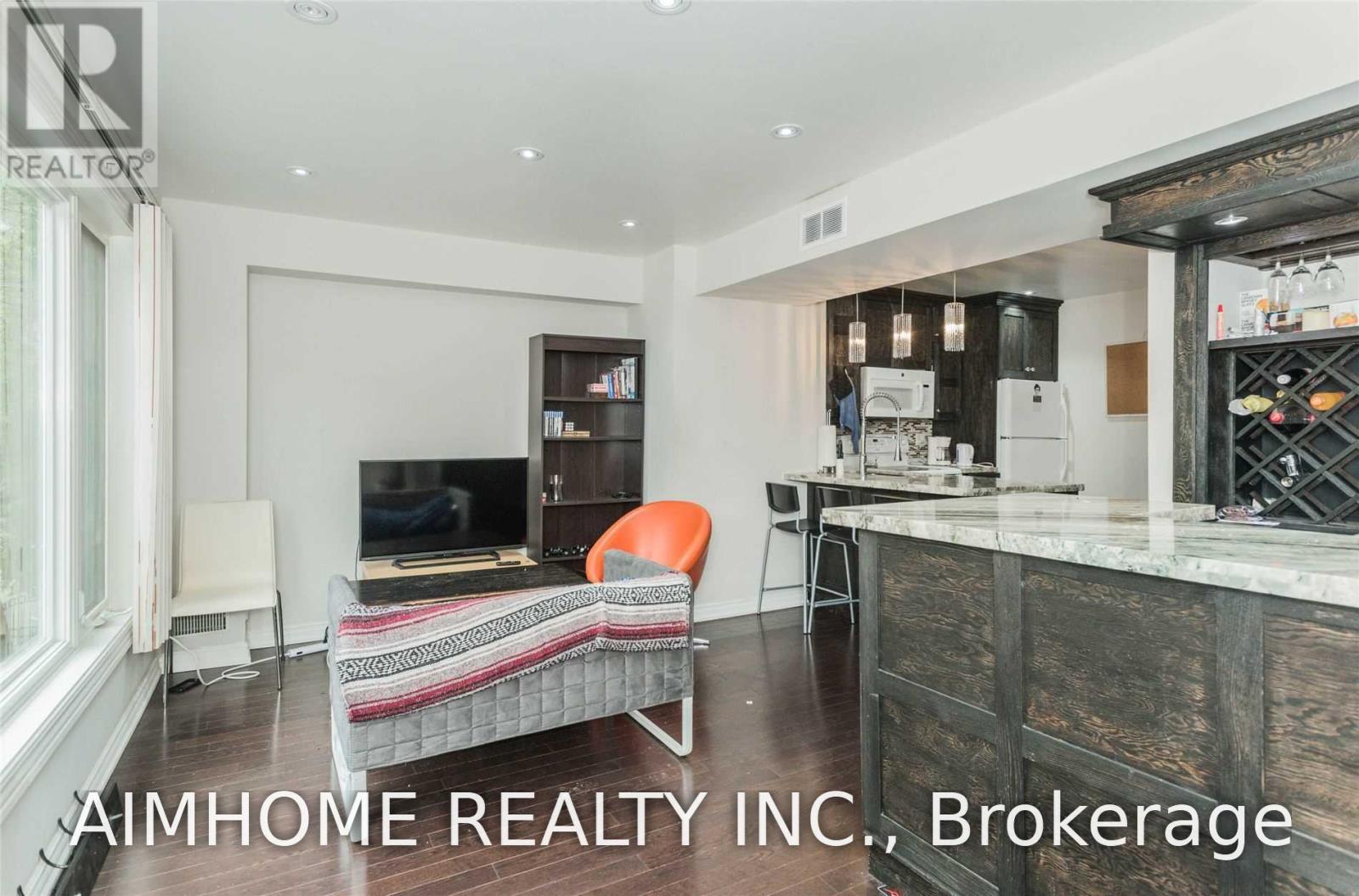 Main - 212 Milan Street, Toronto, Ontario  M5A 3Z6 - Photo 5 - C13681066