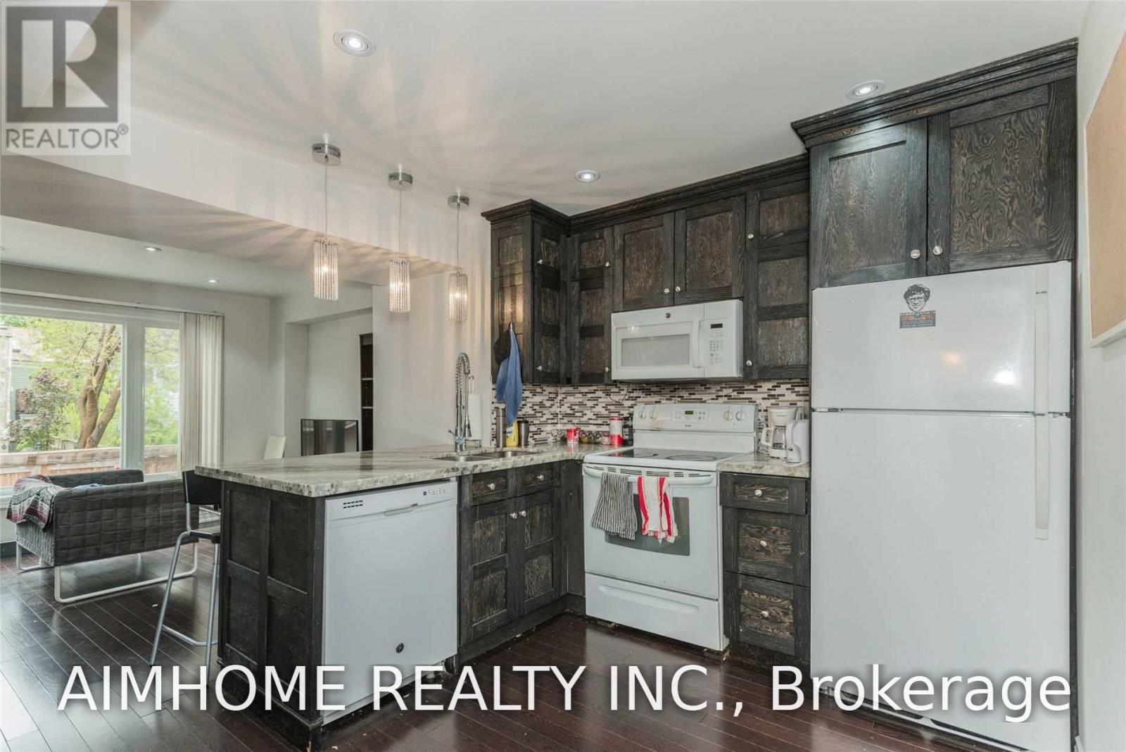 Main - 212 Milan Street, Toronto, Ontario  M5A 3Z6 - Photo 9 - C13681066