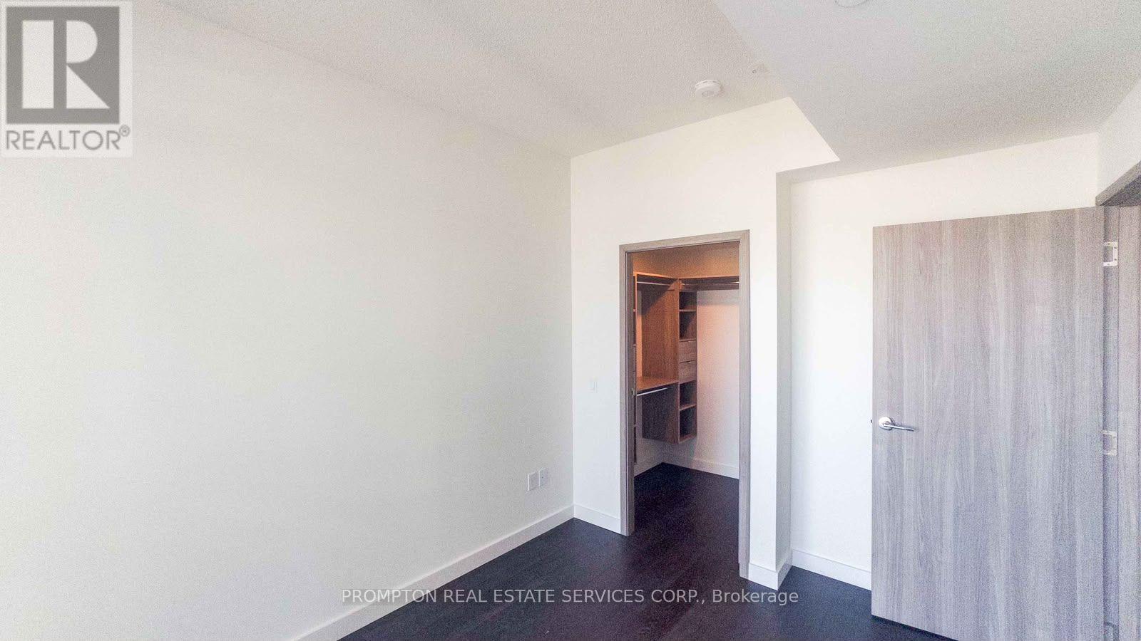 5907 - 3 Concord Cityplace Way, Toronto, Ontario  M5V 0X4 - Photo 8 - C13681086