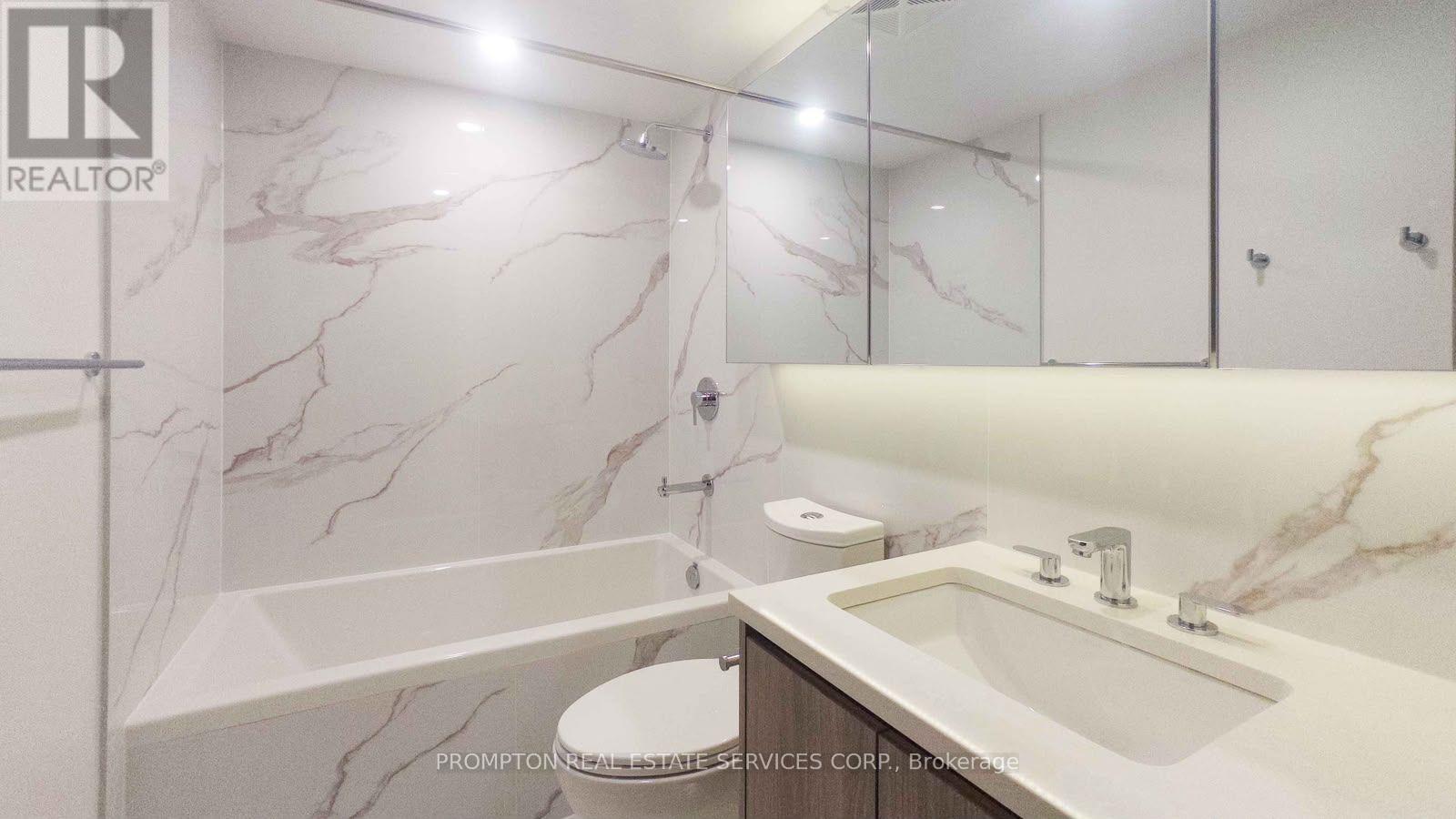5907 - 3 Concord Cityplace Way, Toronto, Ontario  M5V 0X4 - Photo 9 - C13681086