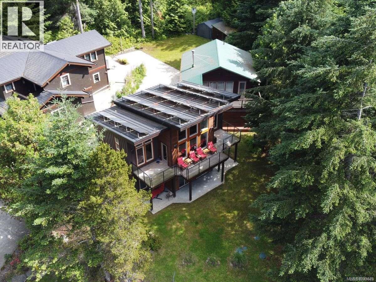 733 Berry Point Rd, Gabriola Island, British Columbia  V0R 1X1 - Photo 27 - 1039445