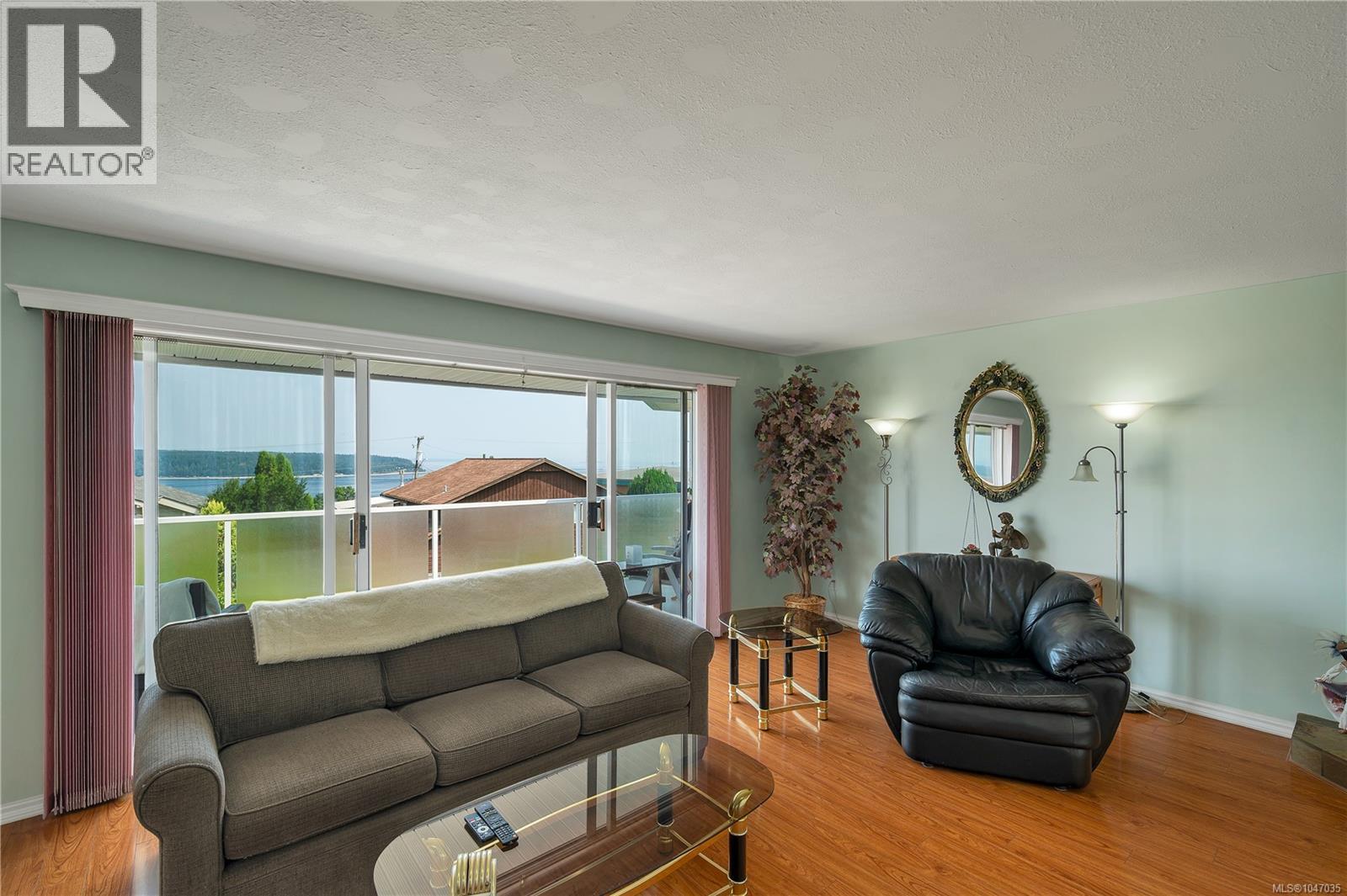 641 Alder St S, Campbell River, British Columbia  V9W 6B3 - Photo 10 - 1047035