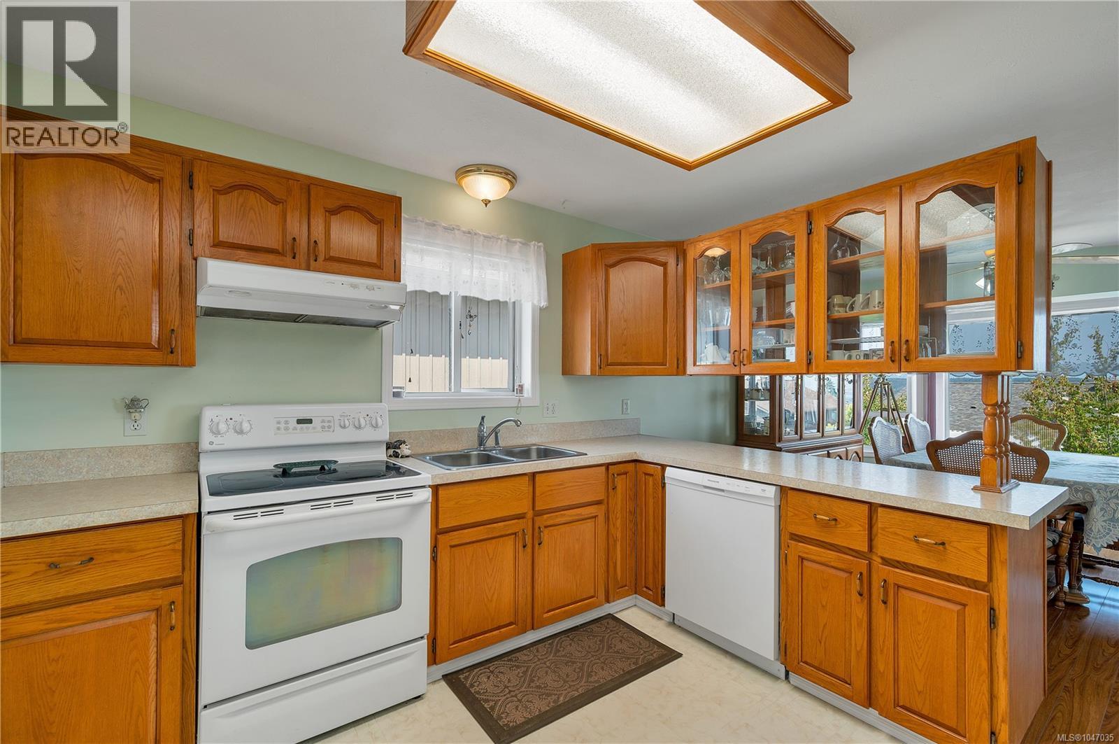 641 Alder St S, Campbell River, British Columbia  V9W 6B3 - Photo 5 - 1047035