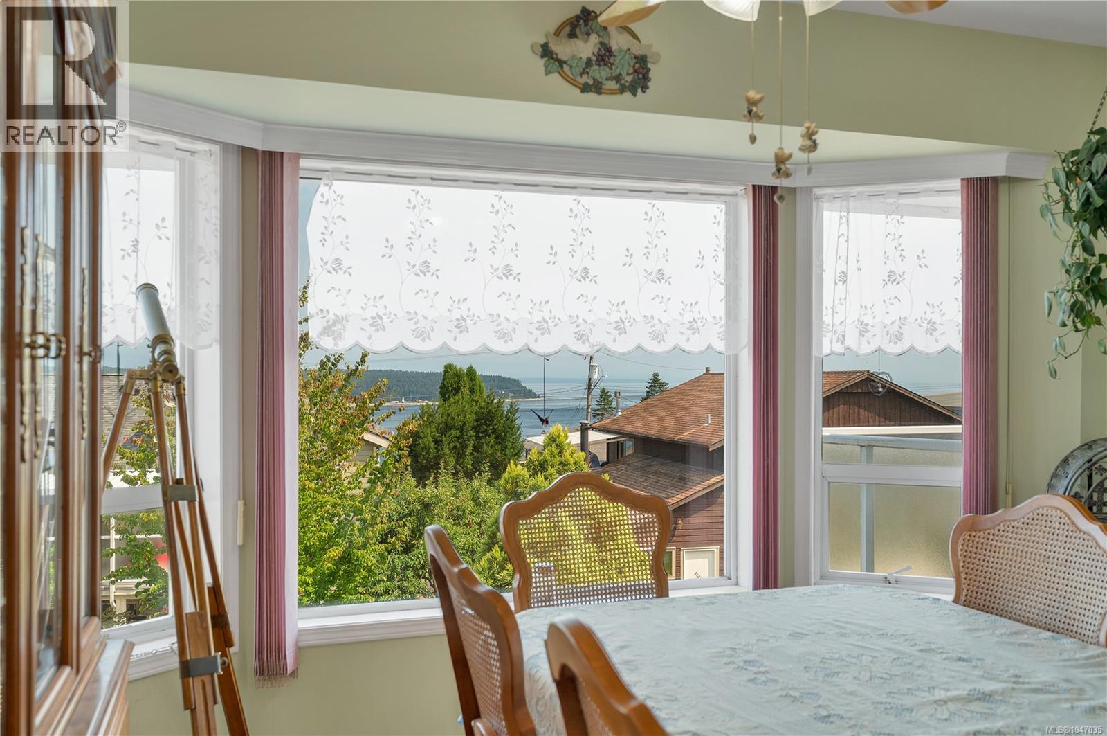 641 Alder St S, Campbell River, British Columbia  V9W 6B3 - Photo 6 - 1047035