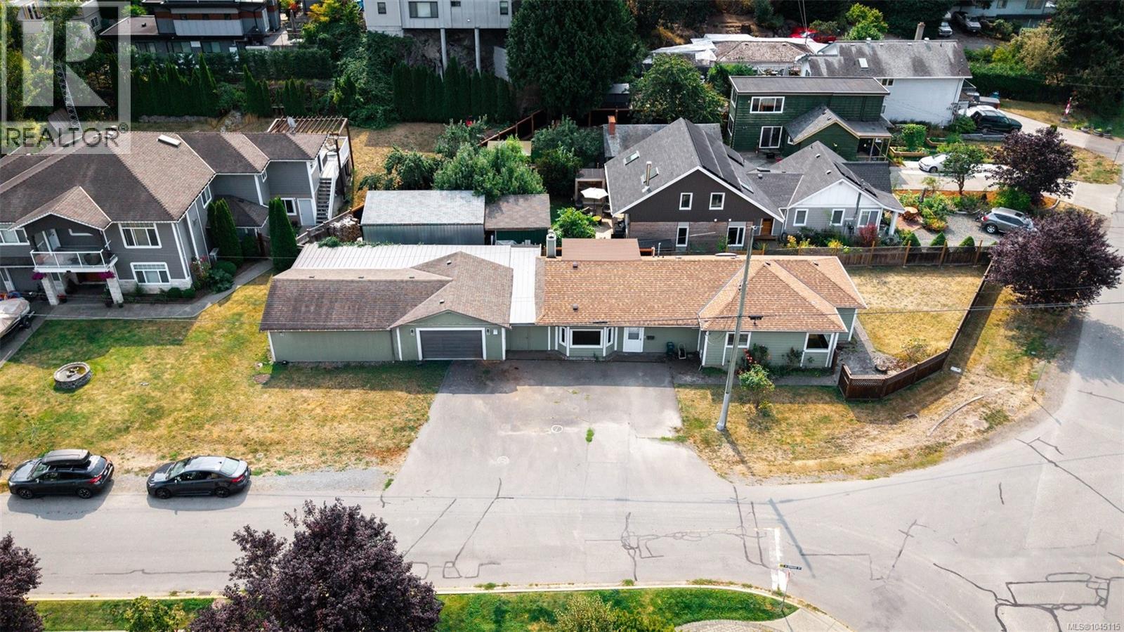 9 Camden Ave, View Royal, British Columbia  V8Z 1P6 - Photo 2 - 1045115