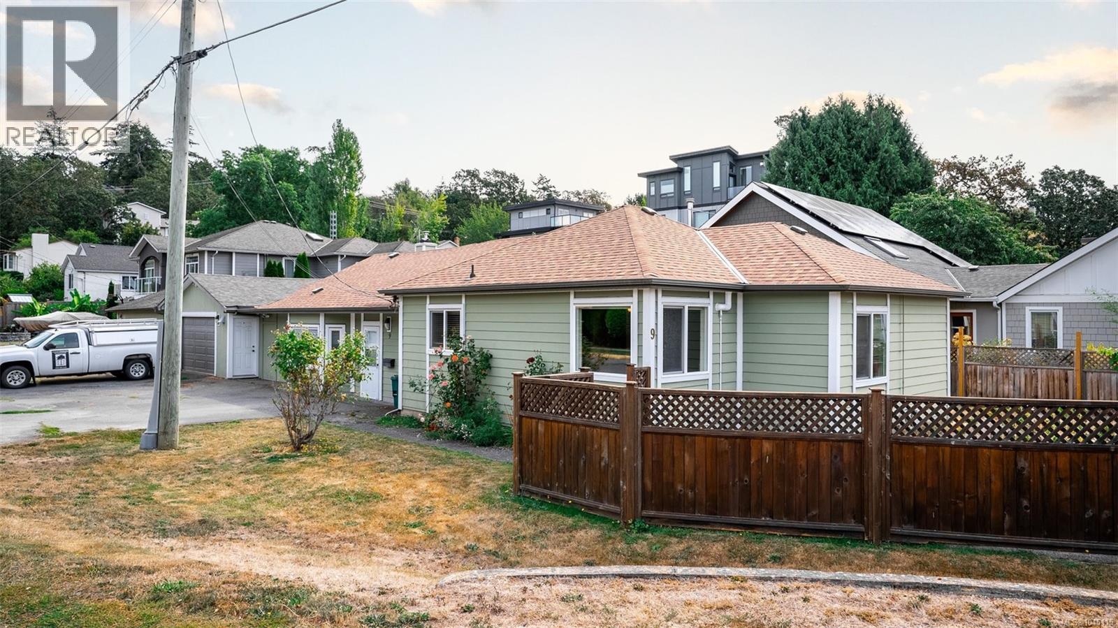 9 Camden Ave, View Royal, British Columbia  V8Z 1P6 - Photo 5 - 1045115