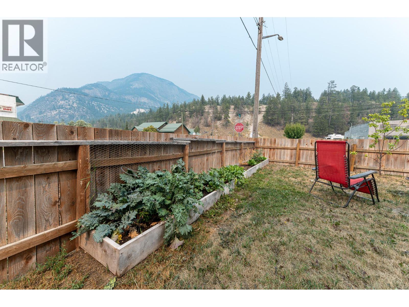 8909 Grainger Road, Canal Flats, British Columbia  V0B 1B0 - Photo 50 - 10397280
