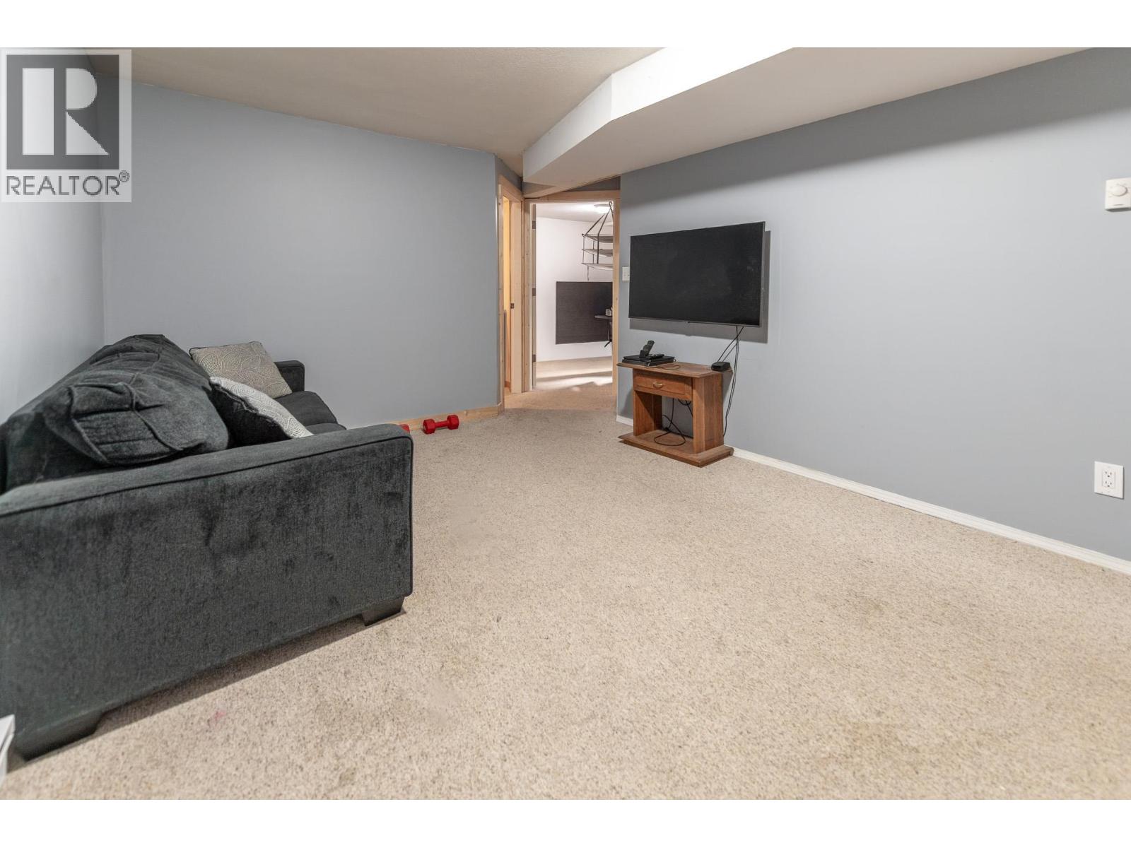 8909 Grainger Road, Canal Flats, British Columbia  V0B 1B0 - Photo 32 - 10397280