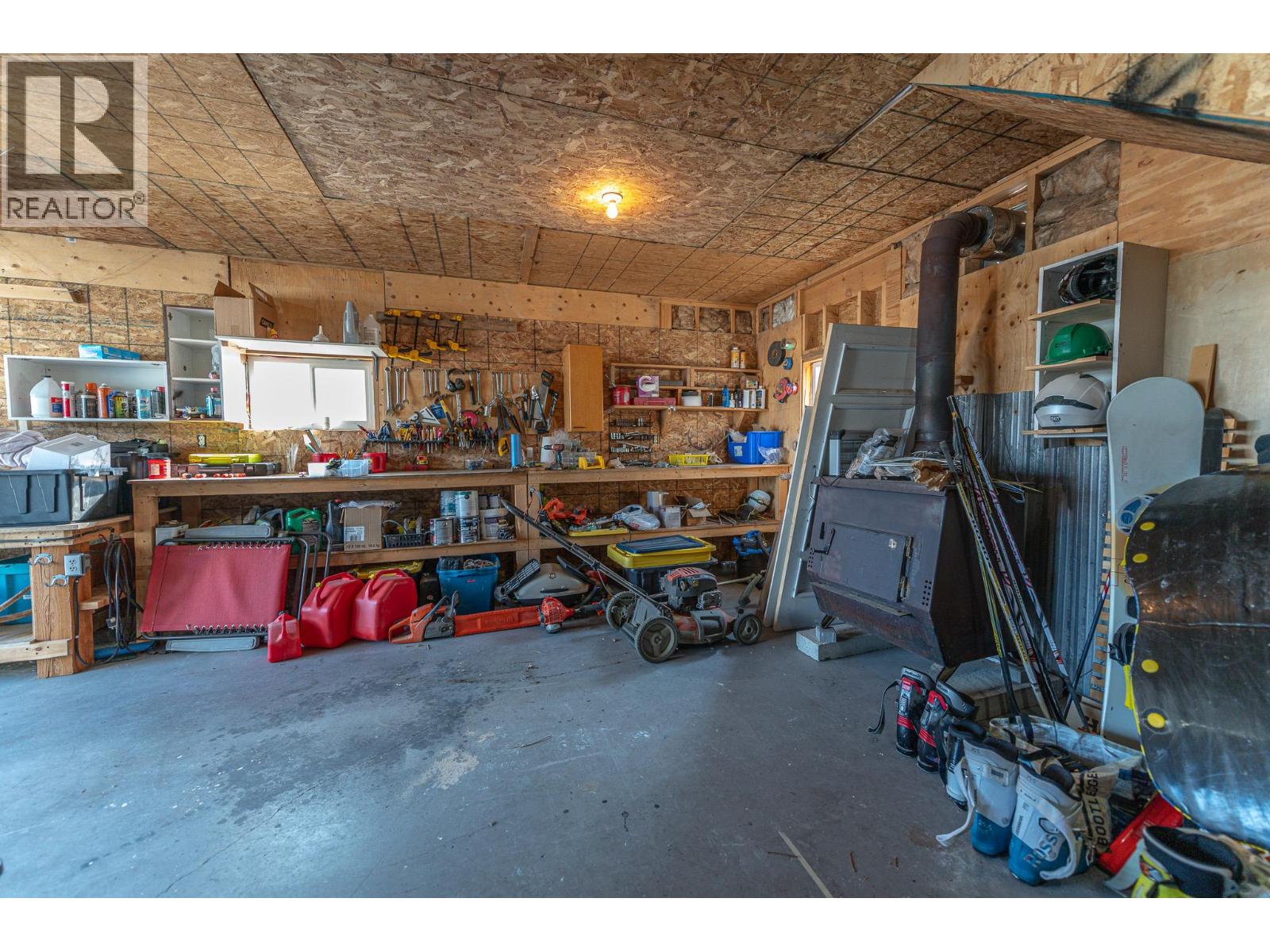 8909 Grainger Road, Canal Flats, British Columbia  V0B 1B0 - Photo 38 - 10397280