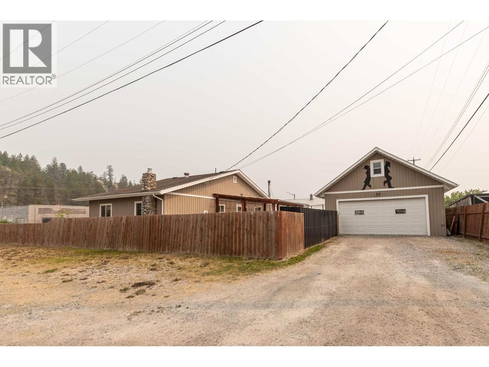 8909 Grainger Road, Canal Flats, British Columbia  V0B 1B0 - Photo 35 - 10397280