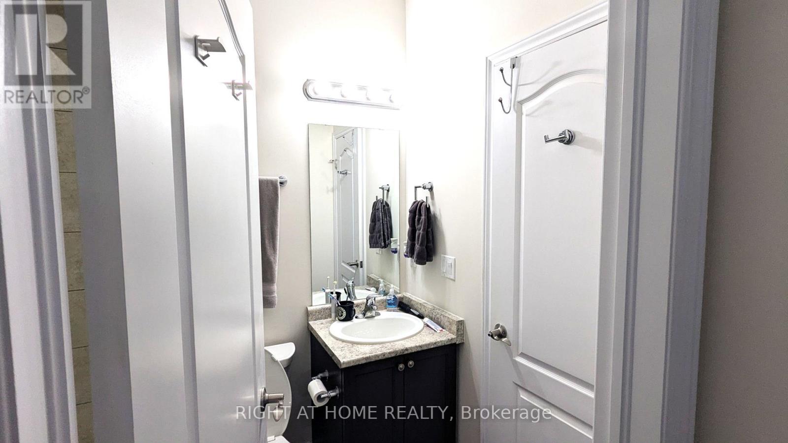 210 - 1360 Costigan Road, Milton, Ontario  L9T 0Y8 - Photo 7 - W13681104