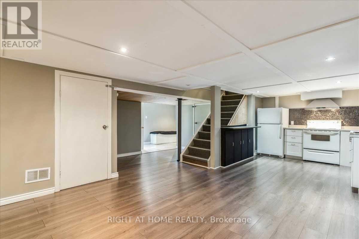 Lower - 1252 Waterdown Road, Burlington, Ontario  L7P 4Z8 - Photo 3 - W13681114