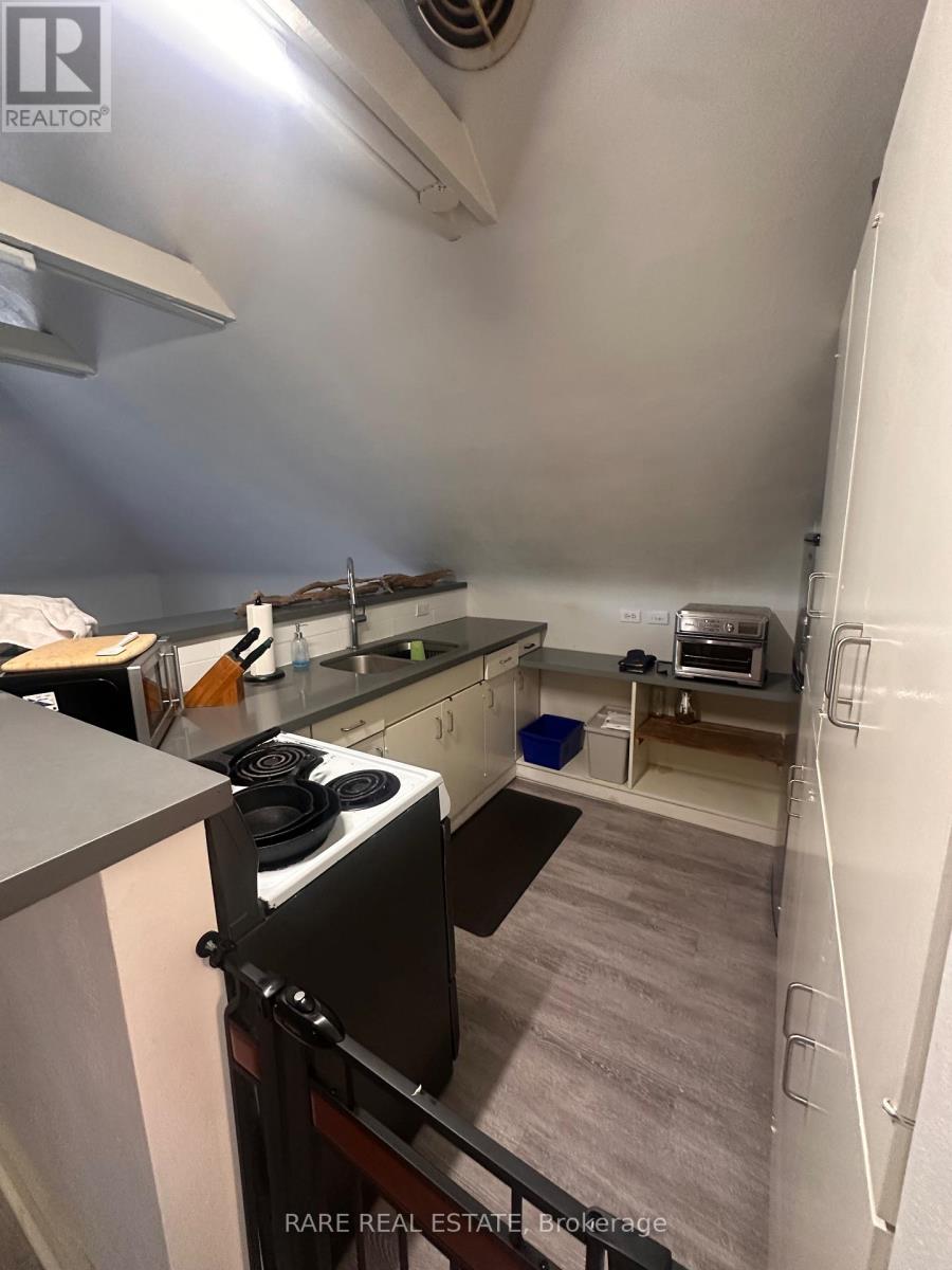 3 - 737 Avenue Road, Toronto, Ontario  M5P 2J9 - Photo 4 - C13675688