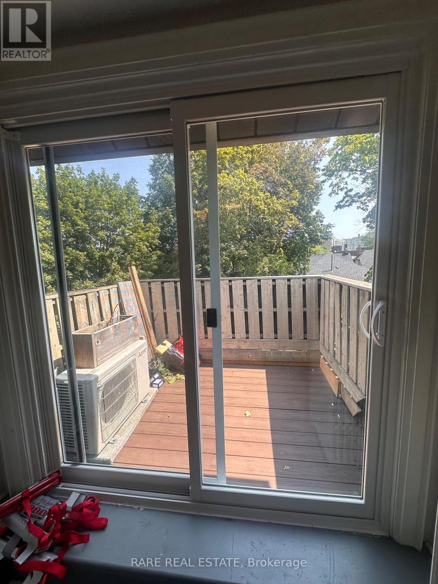 3 - 737 Avenue Road, Toronto, Ontario  M5P 2J9 - Photo 8 - C13675688