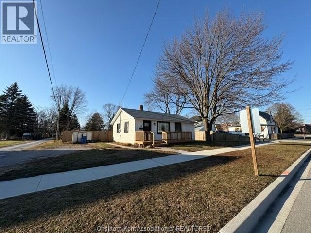 119 Lorne Avenue, Wallaceburg, Ontario  N8A 3Y9 - Photo 2 - 26019929