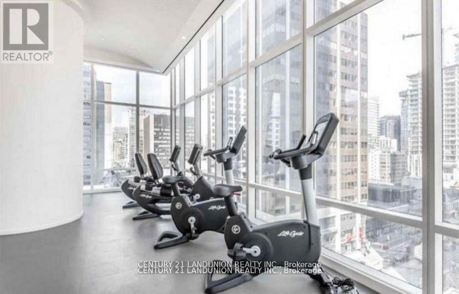 2612 - 1 Bloor Street E, Toronto, Ontario  M4W 0A8 - Photo 13 - C13681140