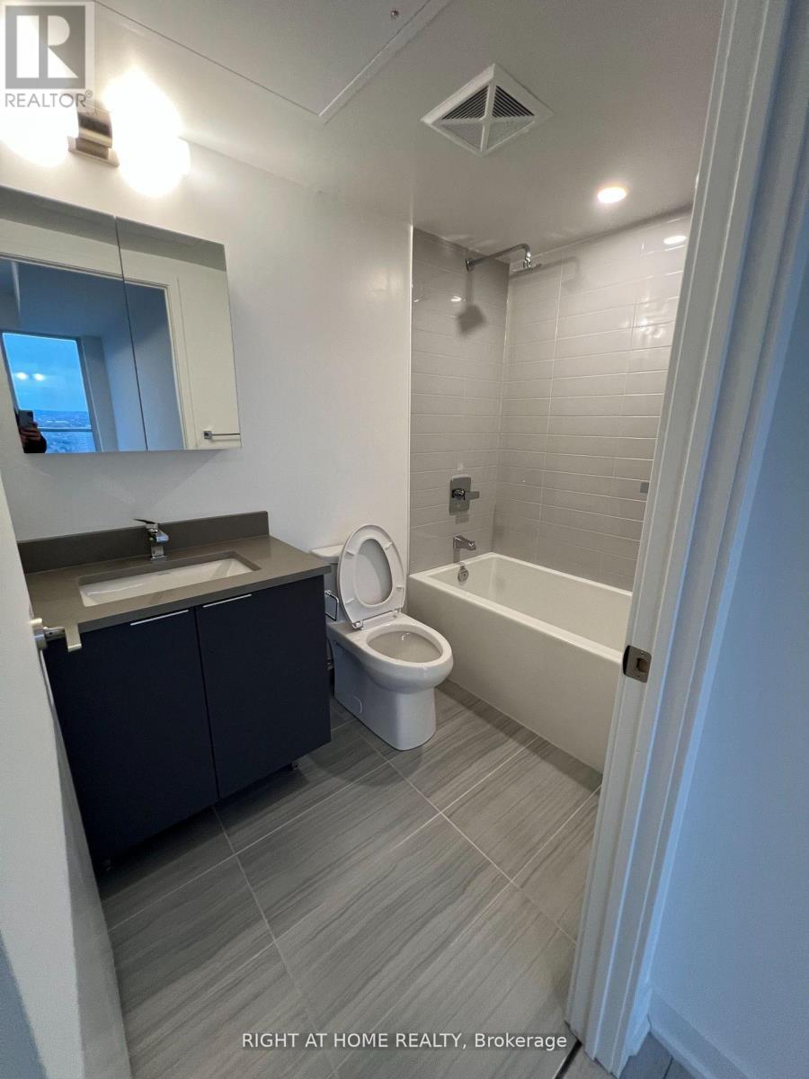 3105 - 2033 Kennedy Road, Toronto, Ontario  M5T 0B9 - Photo 6 - E13681122