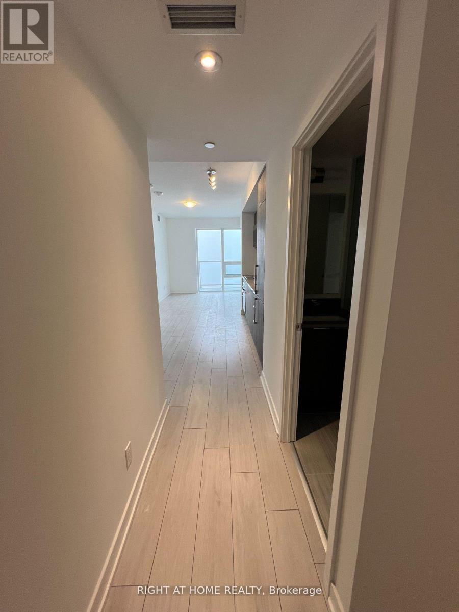 3105 - 2033 Kennedy Road, Toronto, Ontario  M5T 0B9 - Photo 9 - E13681122