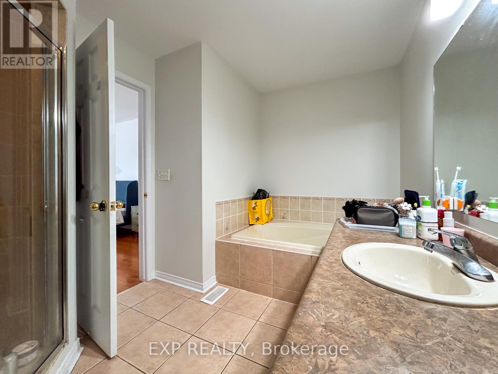 7 Davidoff Street, Markham, Ontario  L6E 1R2 - Photo 16 - N13681144