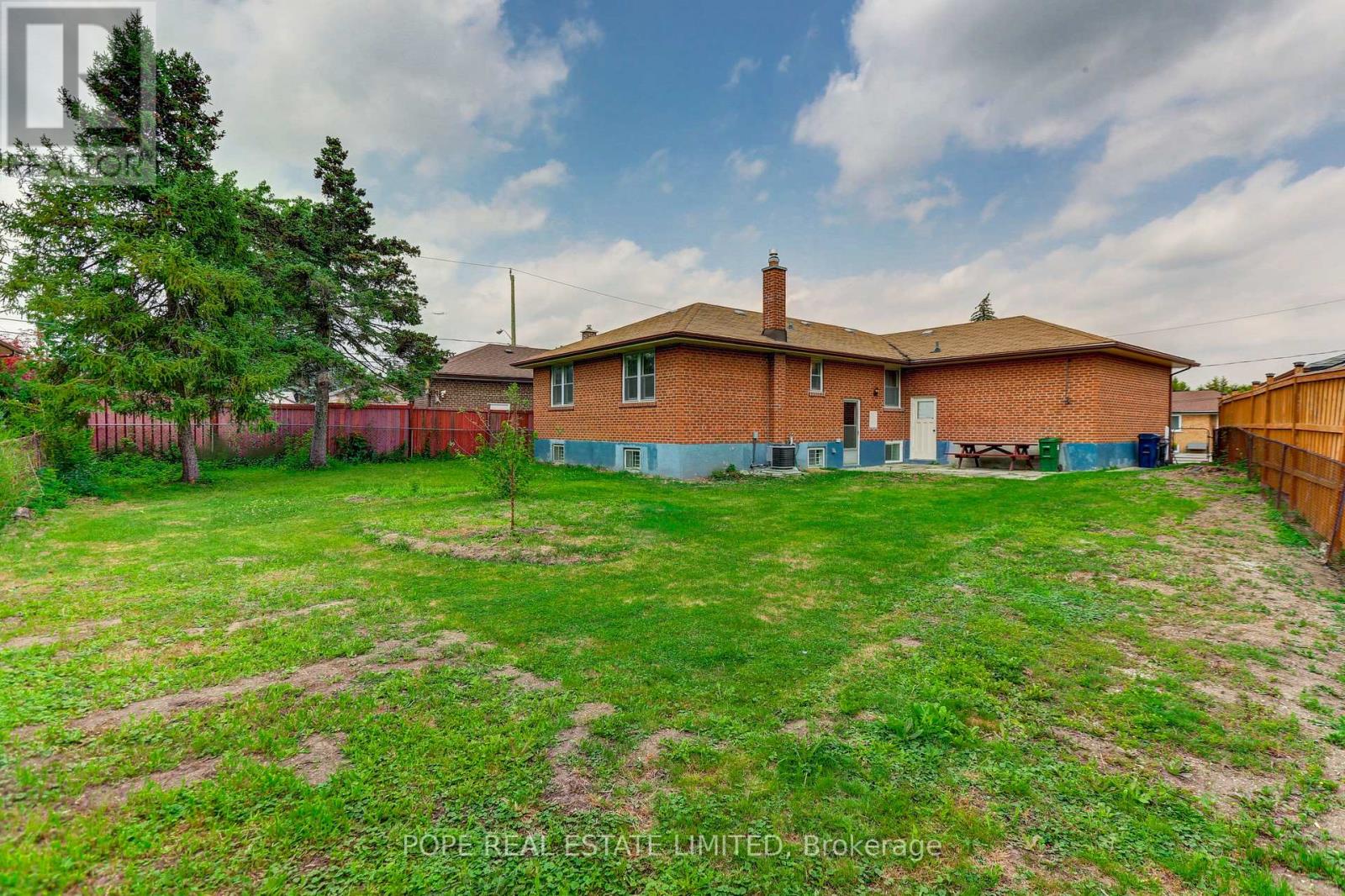 16 Pipestone Place, Toronto, Ontario  M9W 3V4 - Photo 19 - W13681118