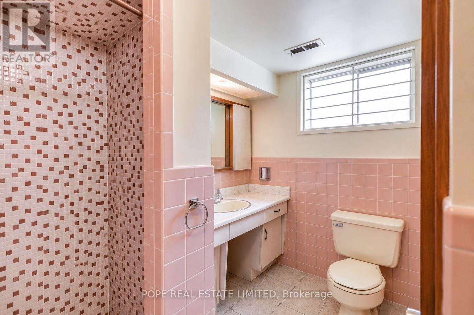 16 Pipestone Place, Toronto, Ontario  M9W 3V4 - Photo 39 - W13681118