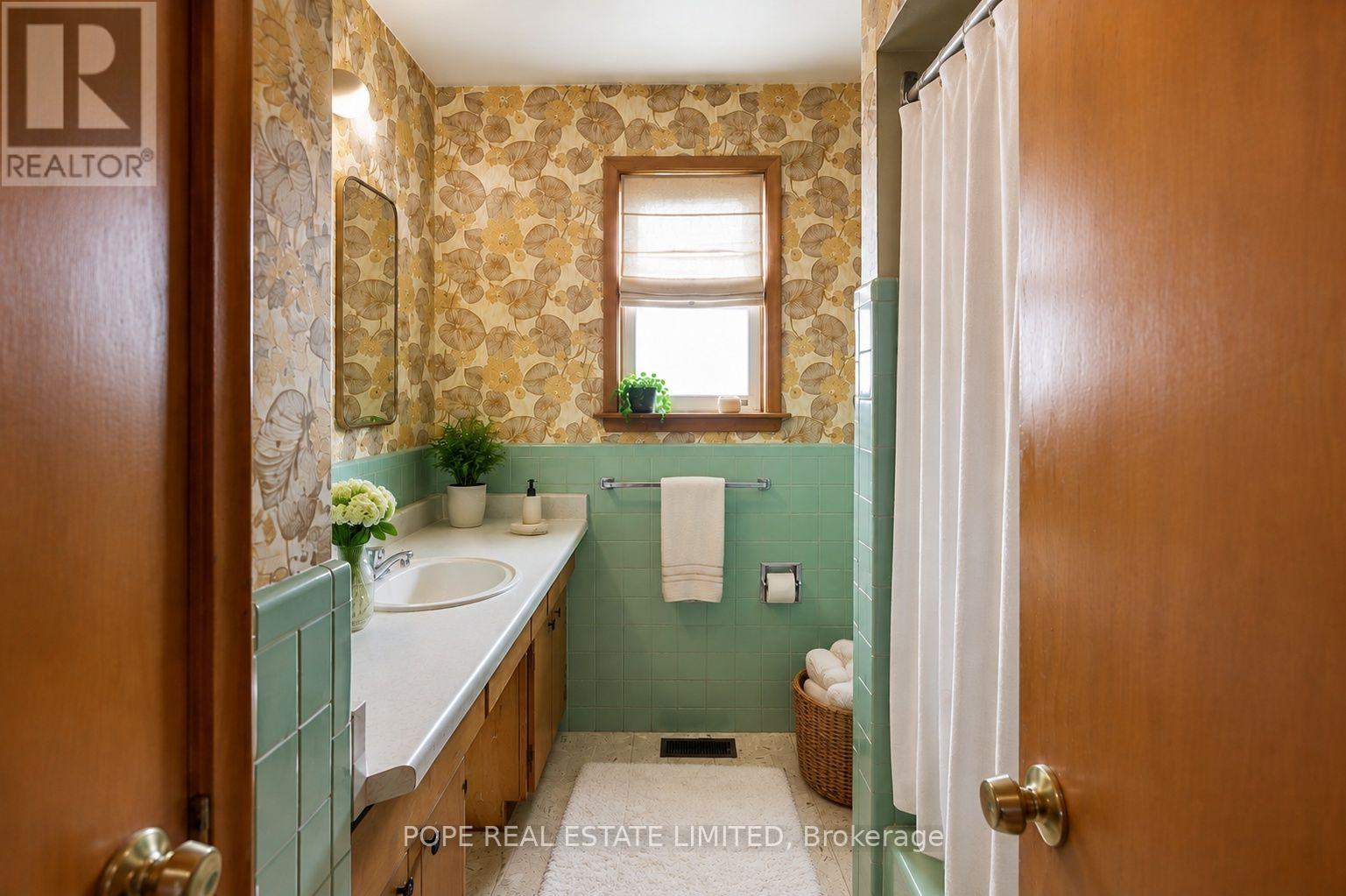 16 Pipestone Place, Toronto, Ontario  M9W 3V4 - Photo 7 - W13681118
