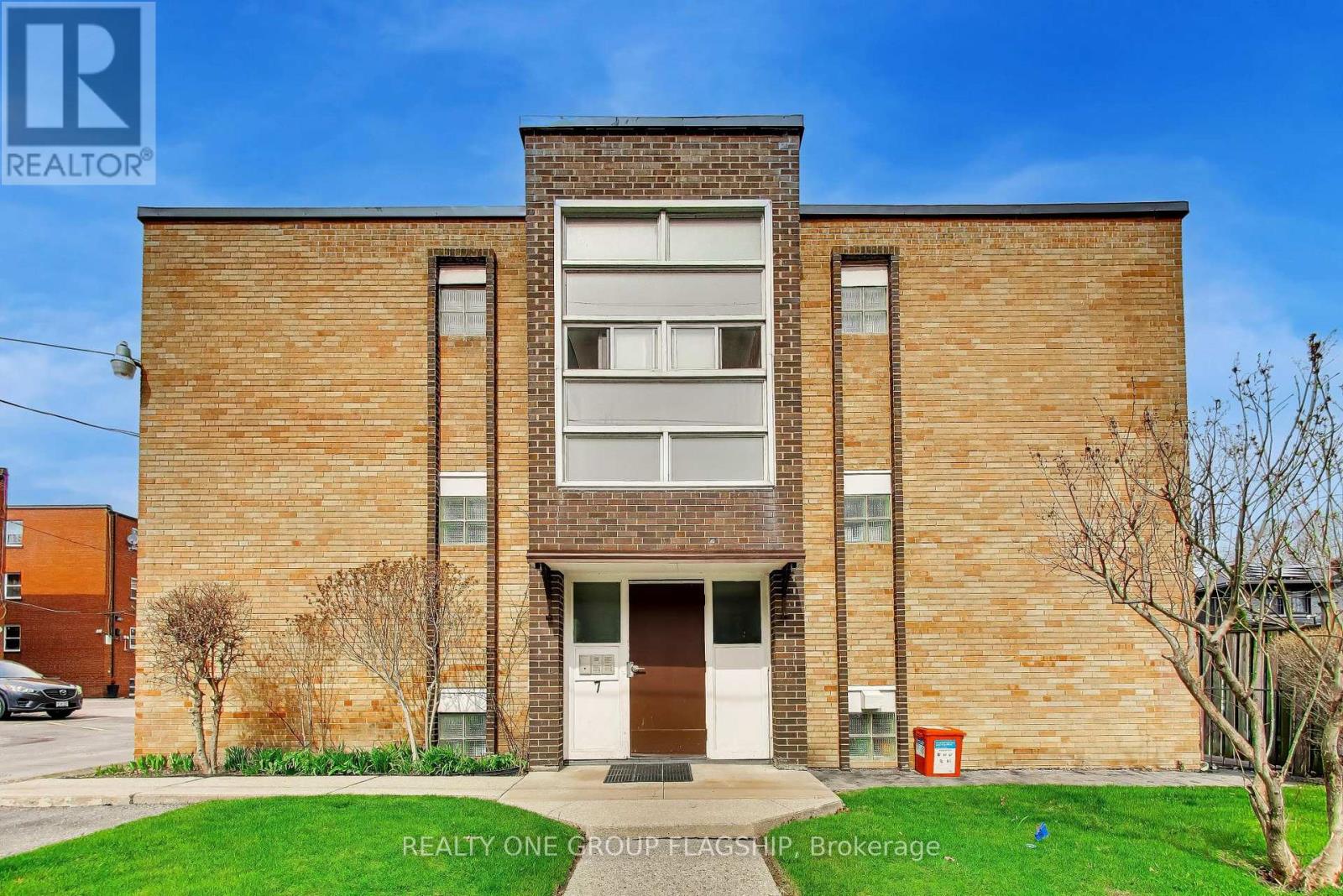 9 - 7 ELMWOOD AVENUE S, Mississauga, Ontario