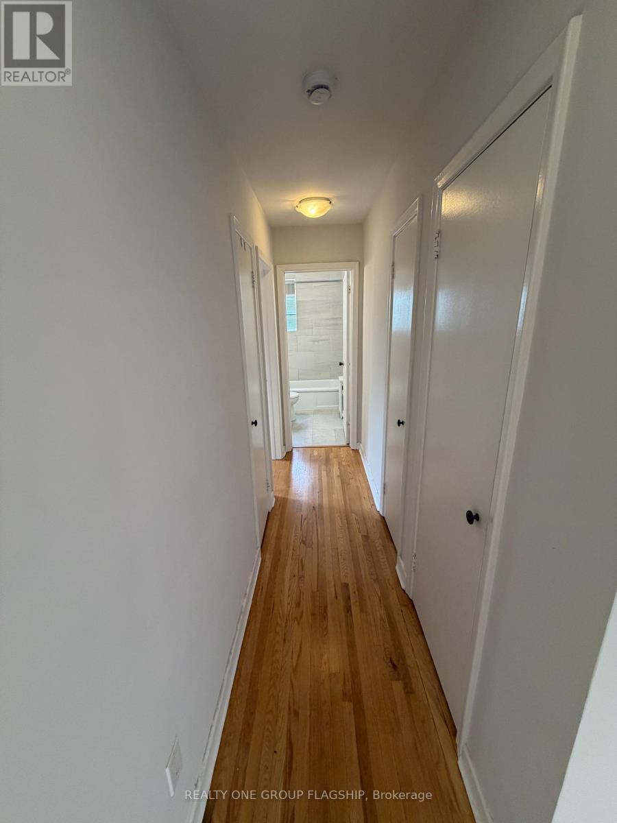 9 - 7 Elmwood Avenue S, Mississauga, Ontario  L5G 3J6 - Photo 11 - W13681128
