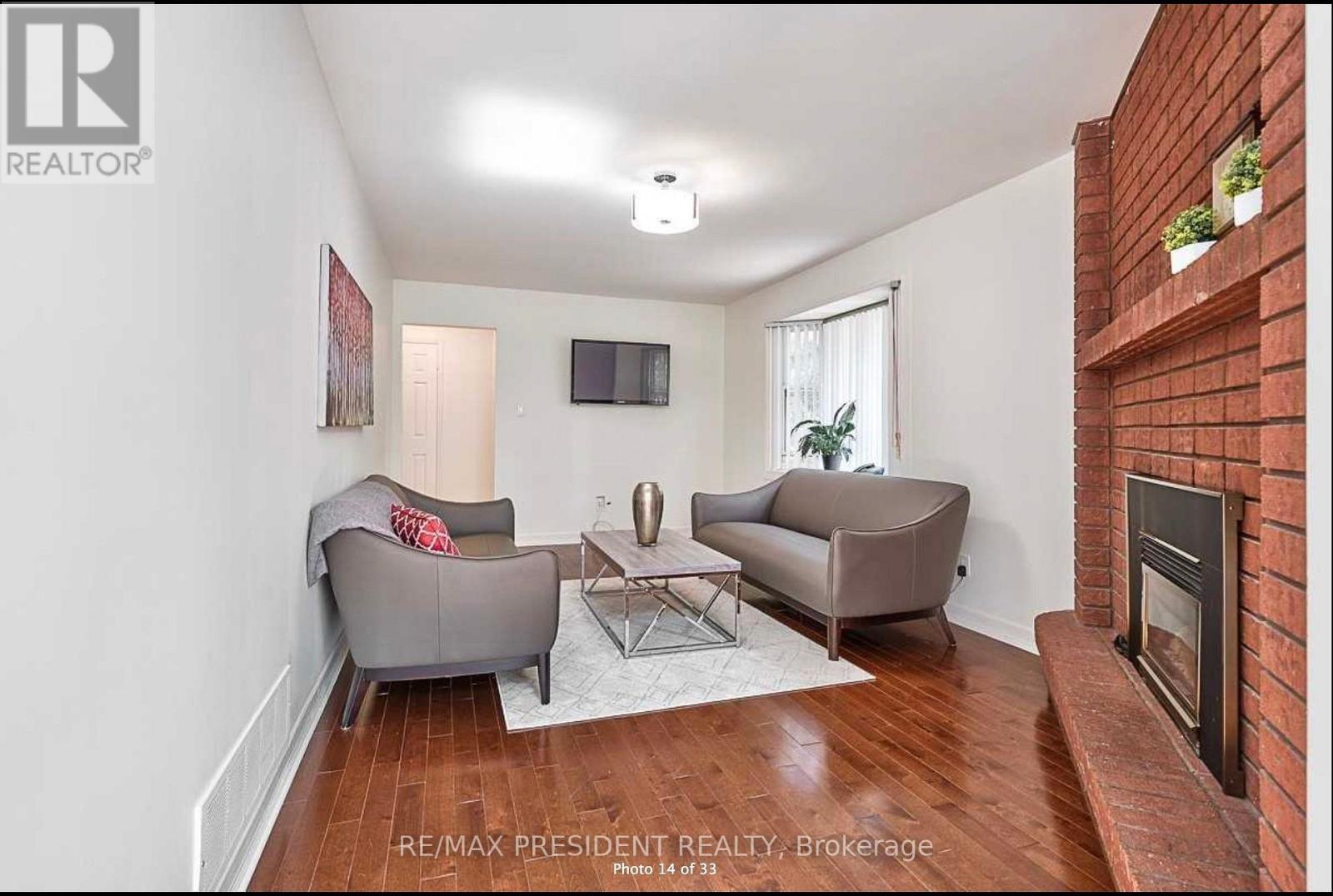 2586 Hammond Road, Mississauga, Ontario  L5K 1T2 - Photo 9 - W13681146