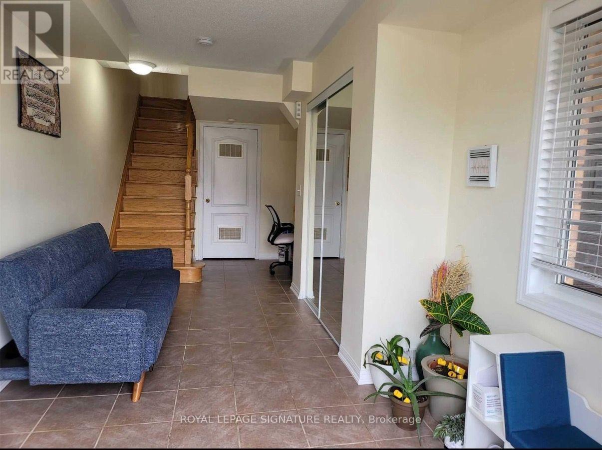 2 - 620 Ferguson Drive, Milton, Ontario  L9T 0M7 - Photo 2 - W13681148
